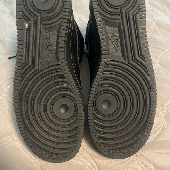 Black Air Force 1s - Picture 2 of 4